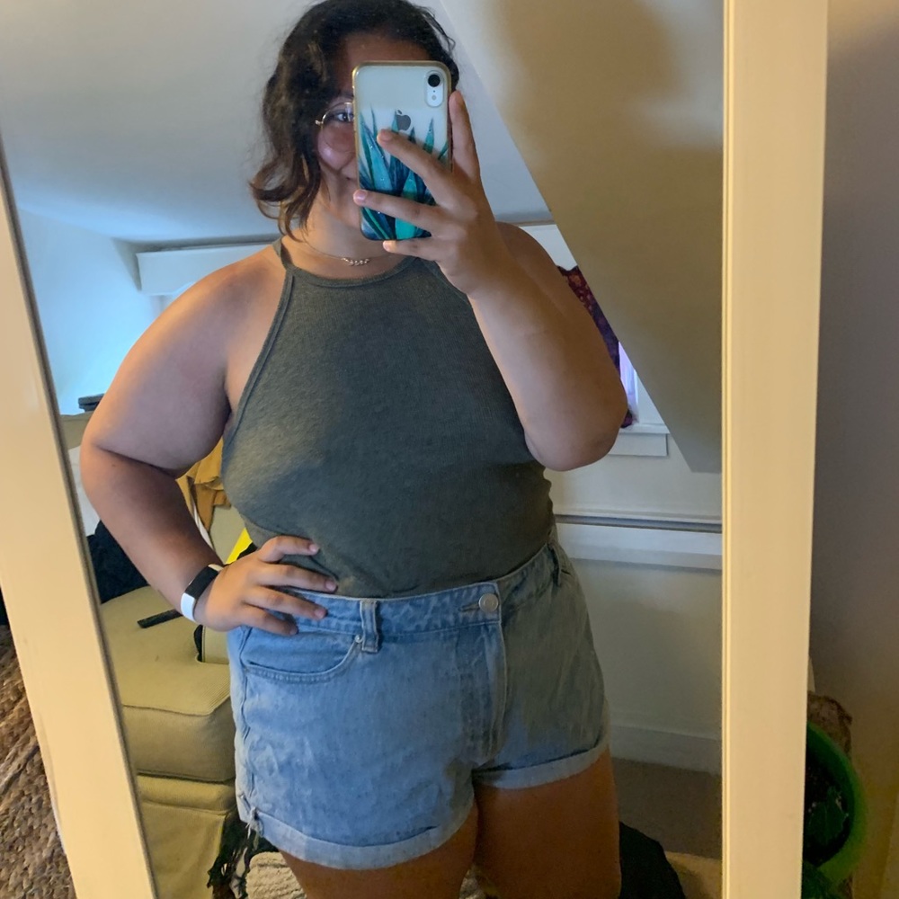 halter top